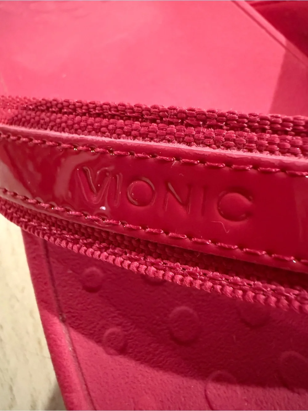 Vionic High Point Pink Women’s Size 7  Flip Flop Sandals